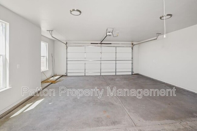 Building Photo - 17900 Lone Ranch Rd