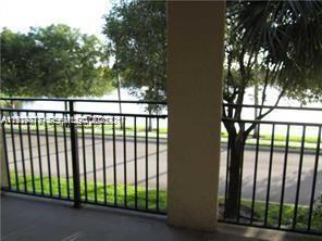 Building Photo - 2442 Centergate Dr