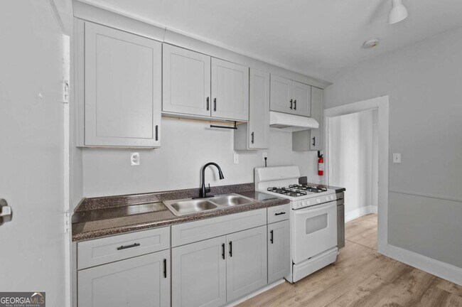 Building Photo - 789 Barnett St NE