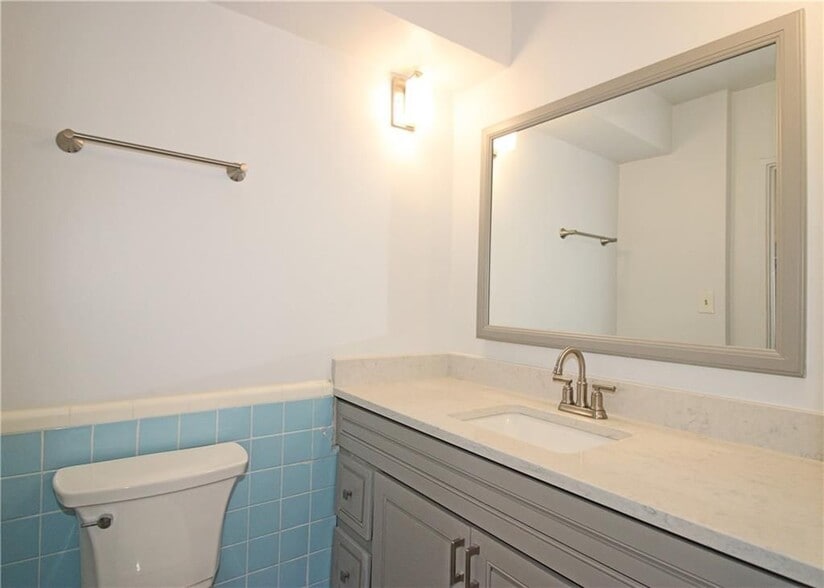 Building Photo - 91 Rumson Rd NE