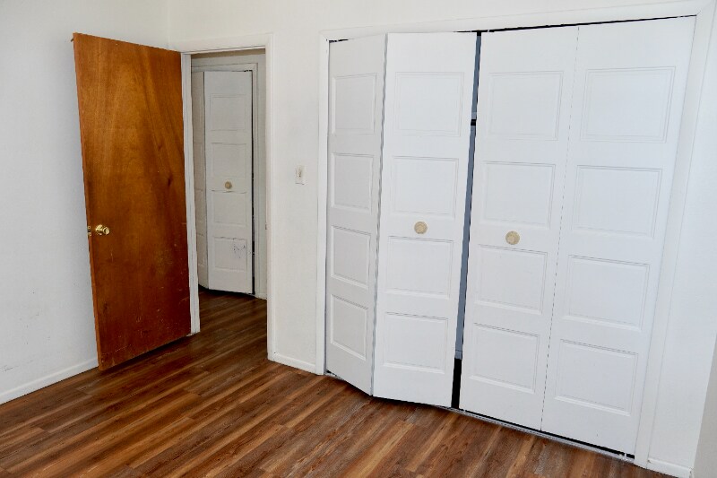 Building Photo - 47 Newport Cir