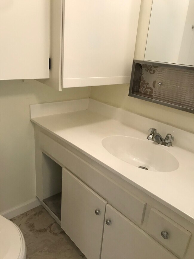 Building Photo - 2888 Ala Ilima St