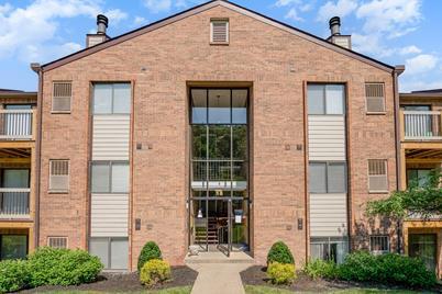 Building Photo - 18 Woodland Hills Dr