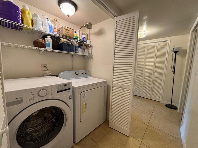 Building Photo - 4349 S Semoran Blvd