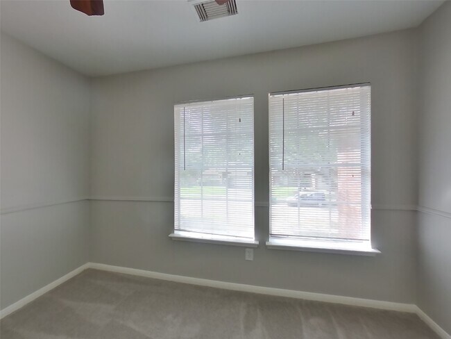 Building Photo - 1702 Glacier Blue Dr