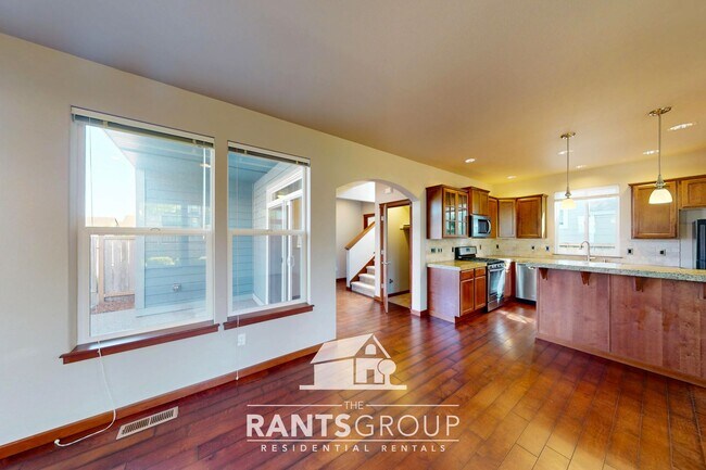 Building Photo - South Hill Puyallup Dream Neighborhood - E...