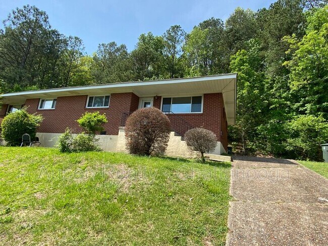 Primary Photo - 3255 Conner St