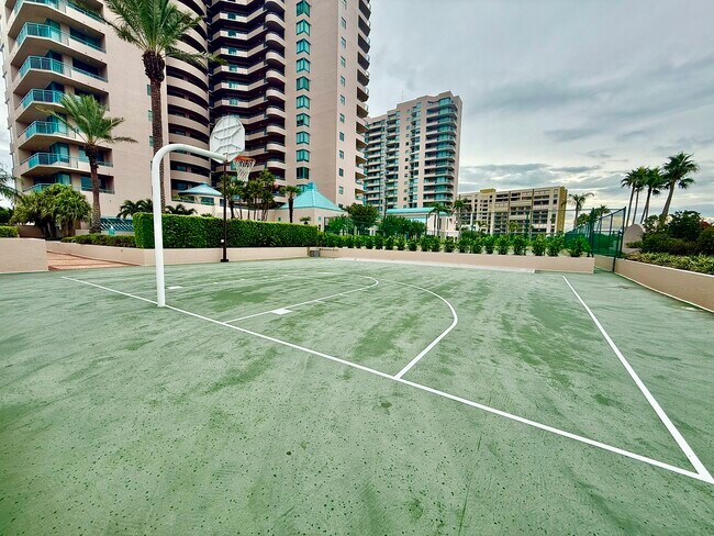 Building Photo - 1540 Gulf Blvd