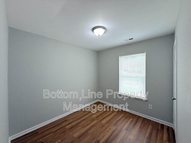 Building Photo - 5503 Windy Valley Dr
