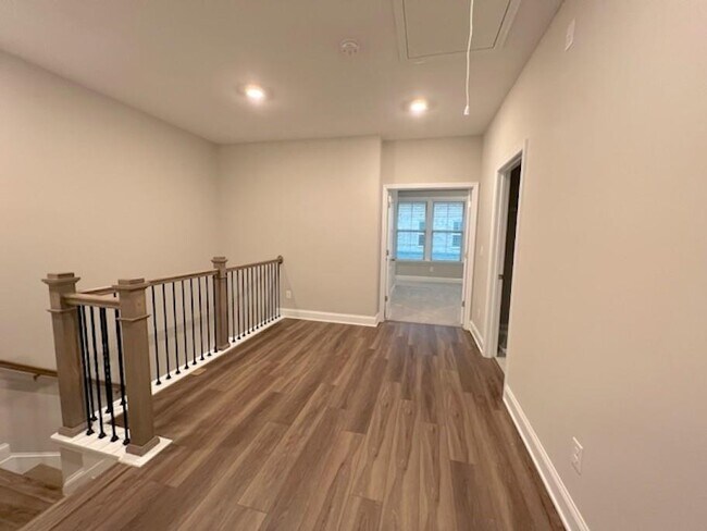 Building Photo - 5037 Winters Town Ln