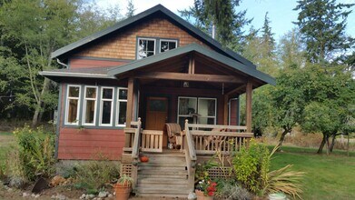 Building Photo - Herrera / Farrow (741 Ellwood Drive)