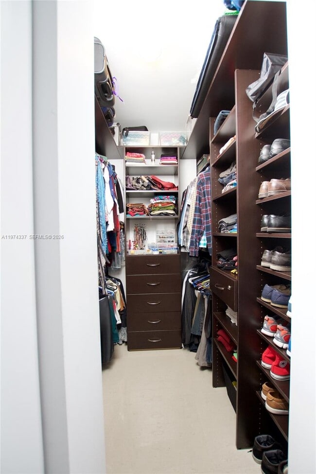 Building Photo - 7901 Hispanola Ave