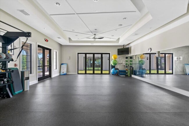 Building Photo - 5524 Little Path Dr