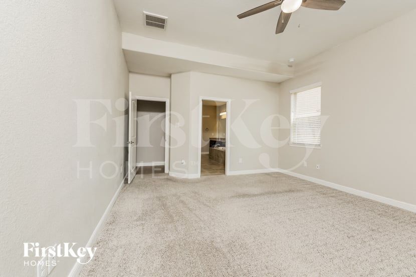 Building Photo - 16827 W Whimbrel Cir