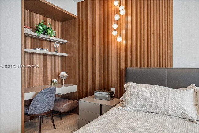 Building Photo - 18975 Collins Ave