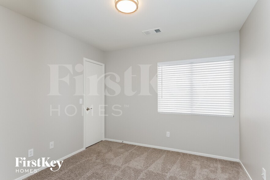 Building Photo - 10174 Pennyroyal St