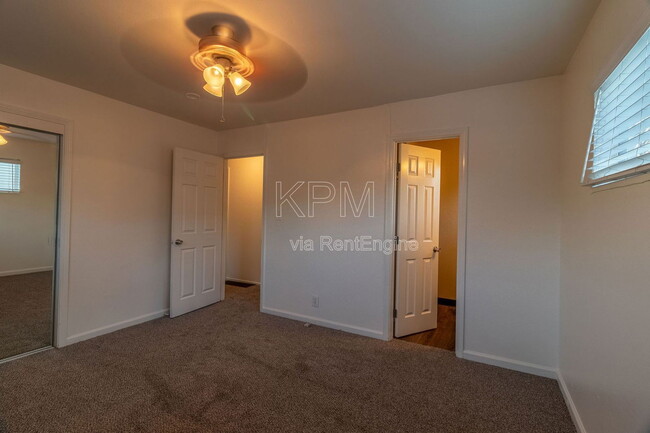 Building Photo - 713 San Francis Ave