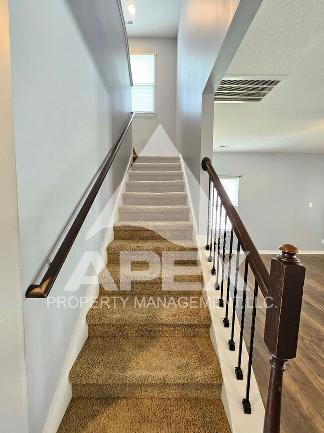 Building Photo - Stunning 5 Bd / 3.5 Ba 2-Story Single Family home in Hardin Valley!