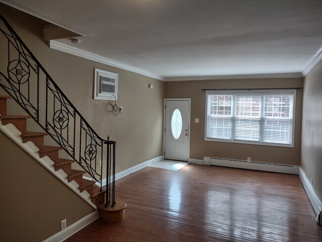 Living Room - 2237 S Bouvier St