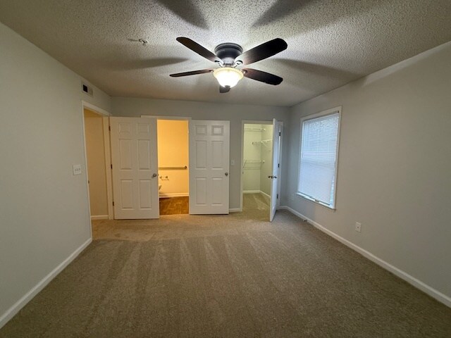 Building Photo - 5008 Lawndale Dr