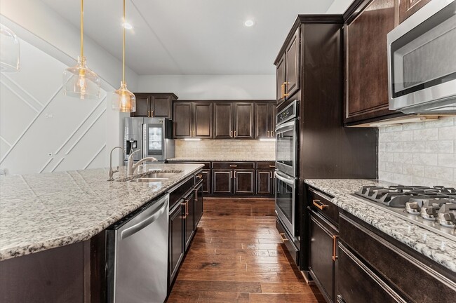 Building Photo - 4315 Laburnam Rd