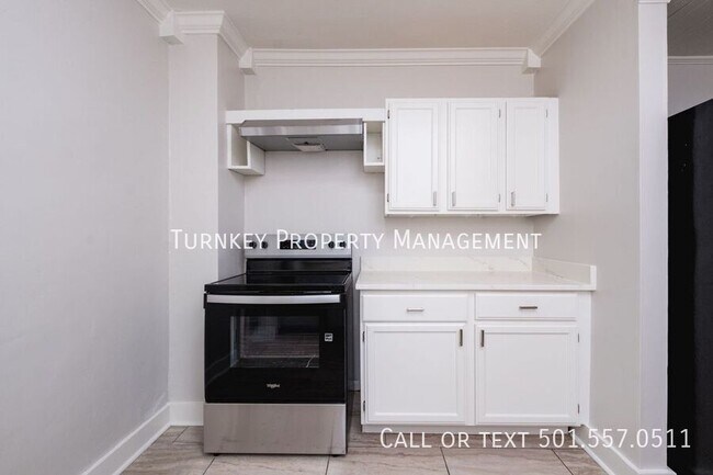 Building Photo - 324 N Jackson St