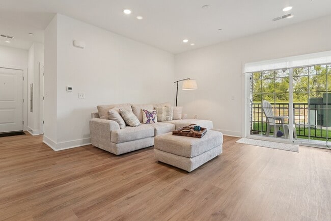 Building Photo - 5104 Mary Ashby Wy