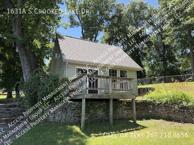 Building Photo - 1631A S Crooked Lake Dr-