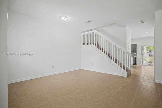 Building Photo - 1668 SE 30th St