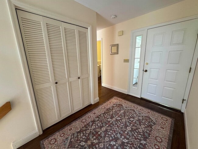 Building Photo - 524 Equinox on The Battenkill