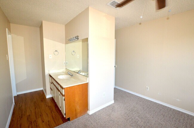 Building Photo - 2607 Alcott Ln