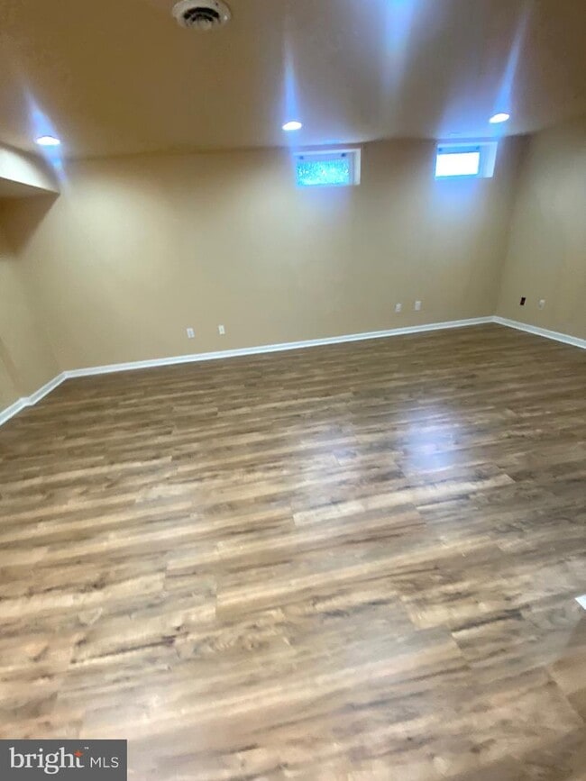 Building Photo - 372 Tuvira Ln