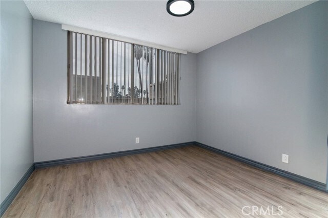 Building Photo - 6979 Palm Ct