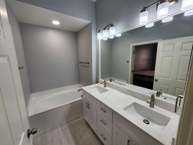 Building Photo - 7511 Bay Prt Rd