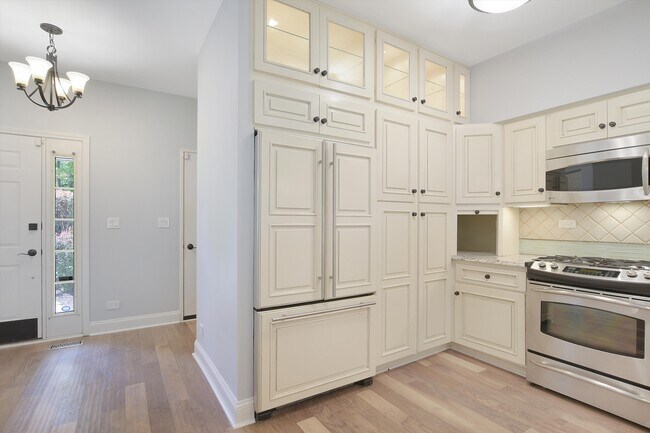 Building Photo - 169 Sierra Pass Dr
