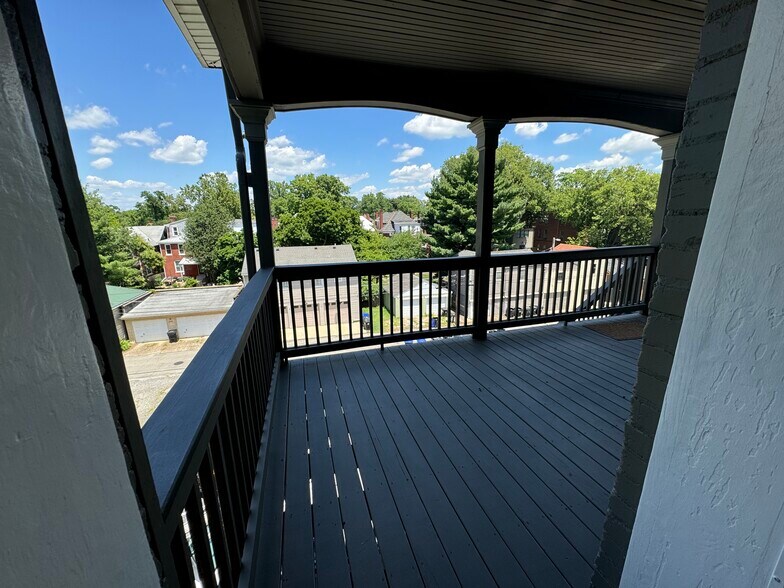 Building Photo - 1233 Bardstown Rd