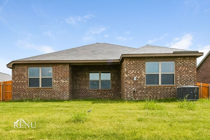 Building Photo - 1105 Wheatfield Ln