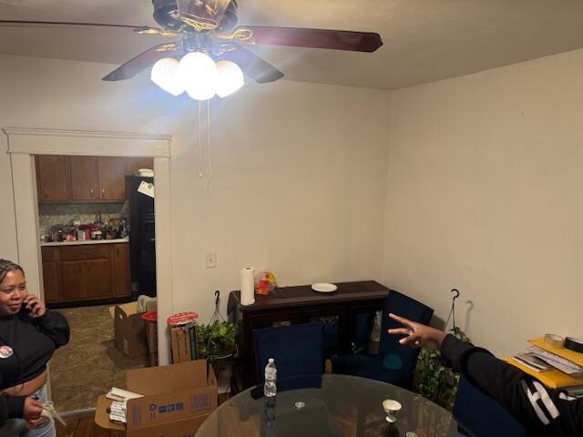 Building Photo - 3266 E 123rd St