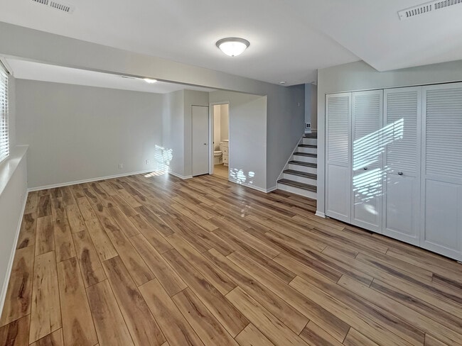 Building Photo - 65 Spuhler Dr