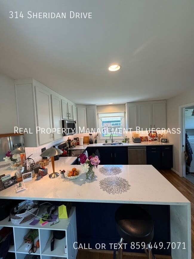 Building Photo - 314 Sheridan Dr