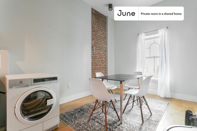 Building Photo - Room in Shared 3 bed/1 bath home in Central Harlem