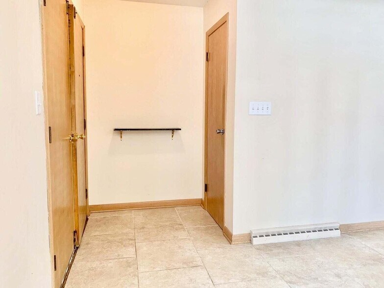 Building Photo - 11638 N Bobolink Ln