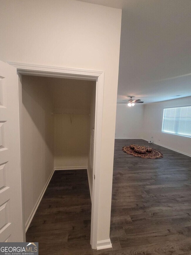 Building Photo - 2021 Vidalia Ct