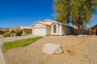 Building Photo - Lovely 3 bedroom home in great location!