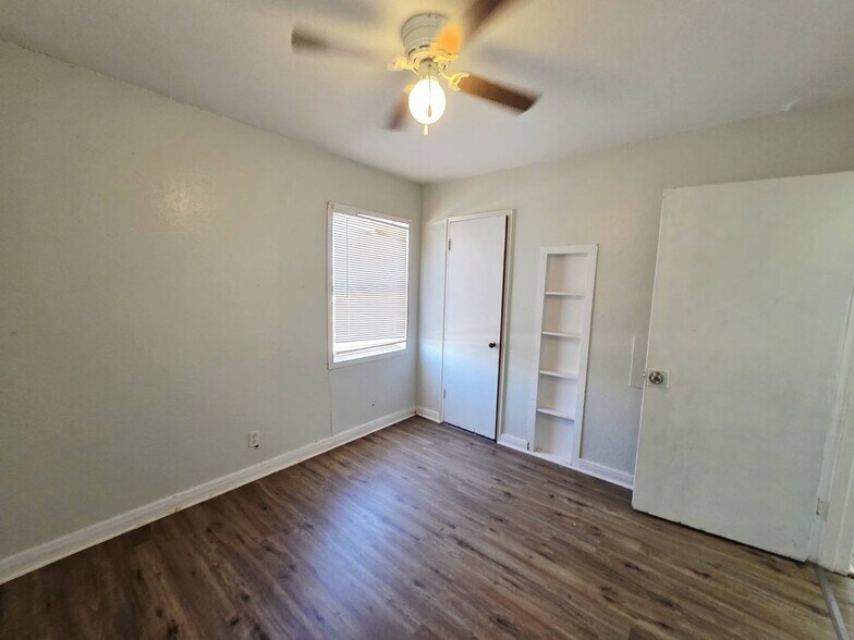 Building Photo - 1510 Sycamore St