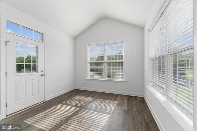 Building Photo - 906 Moorings Cir