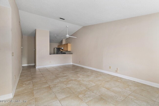 Building Photo - 1062 Sea Hawk Dr E