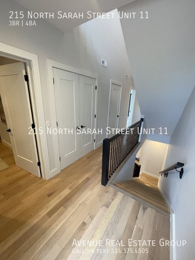 Building Photo - 215 N Sarah St