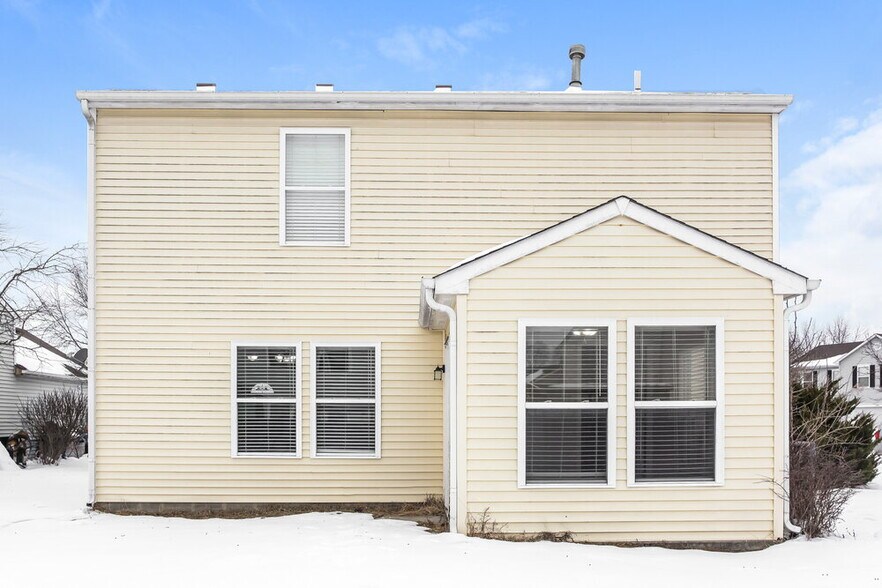 Building Photo - 9117 Cherry Grove Ct