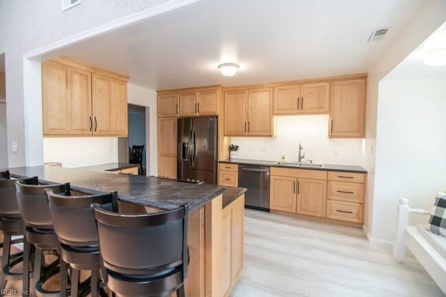 Building Photo - 1414 Plantation Lakes Cir